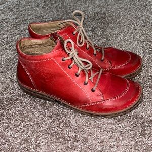 Josef Seibel Neele red ankle boots